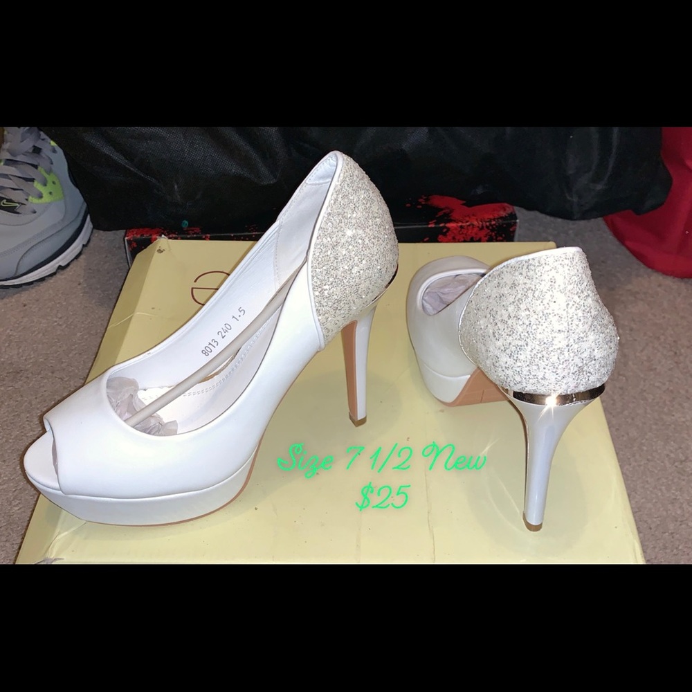 Heels - Picture 2 of 6
